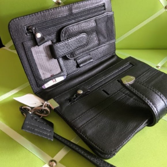 Umi Genuine Leather Clutch Wallet - Picture 7 of 8